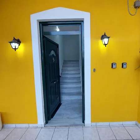 The Bee's House 2 *